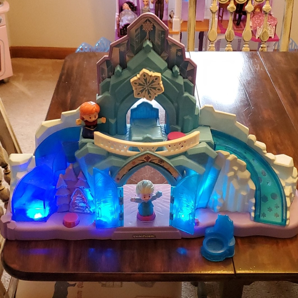 Little People Frozen Palace